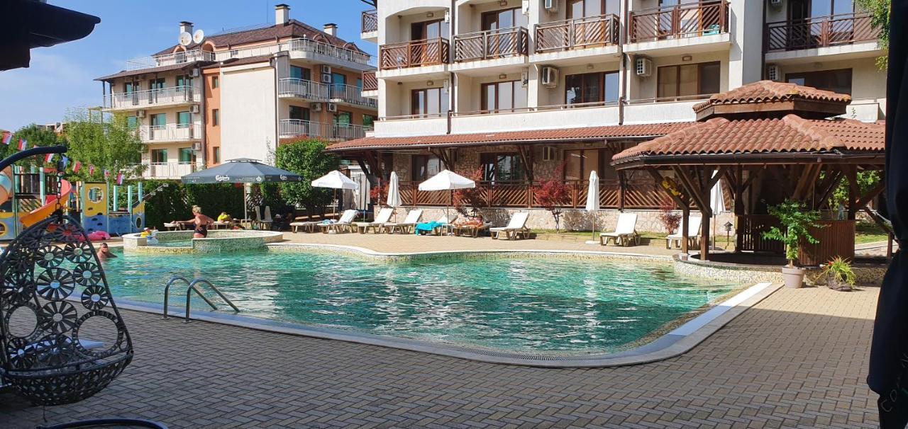 Mm Complex Apartment Primorsko Luaran gambar